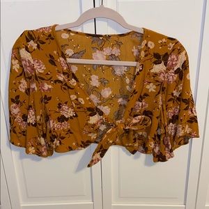 Floral tie front crop top